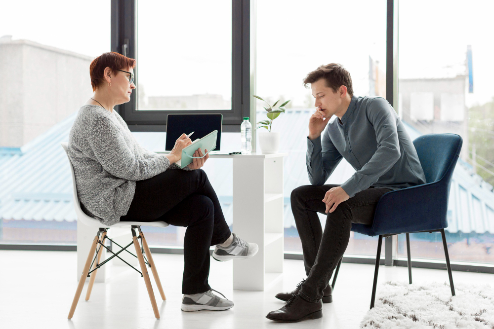 мужчина с ГТР у психиатра